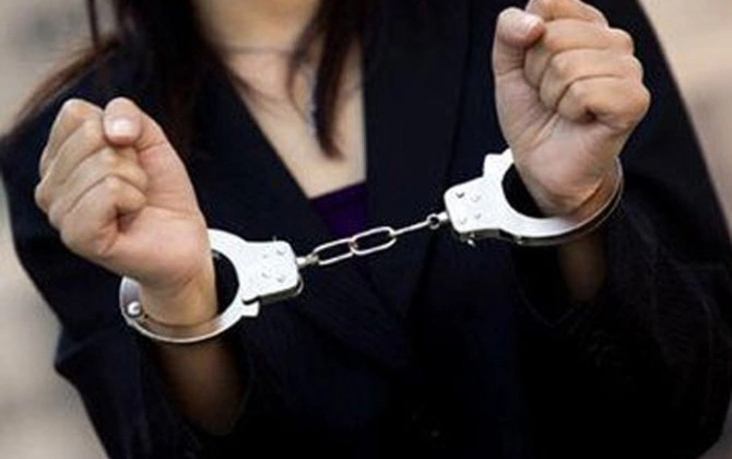 Jurnalist adı ilə reketlik edən bir qrup qadın saxlanılıb - İDDİA