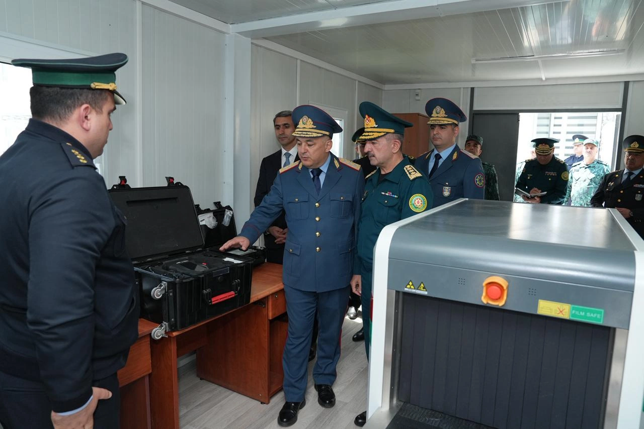 Azərbaycan-Gürcüstan qatarlarında sərhəd-gömrük prosedurları sürətləndiriləcək - FOTO