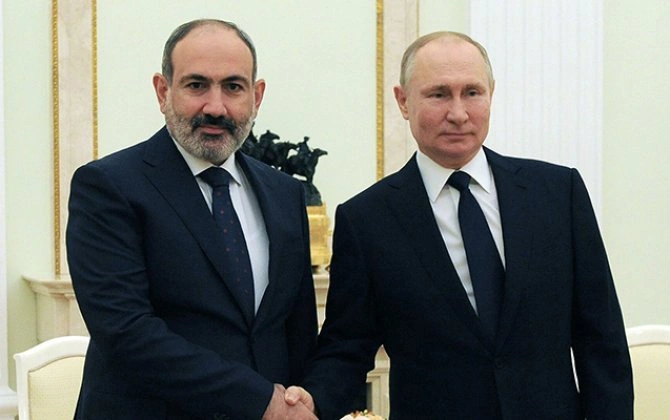 Putin Paşinyanla görüşəcək
