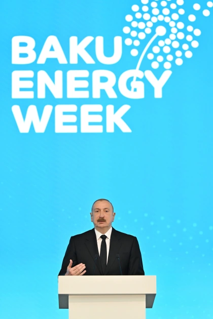 İlham Əliyev Bakı 31-ci "Baku Energy Forum"un rəsmi açılış mərasimində çıxış etdi - YENİLƏNİB + FOTO