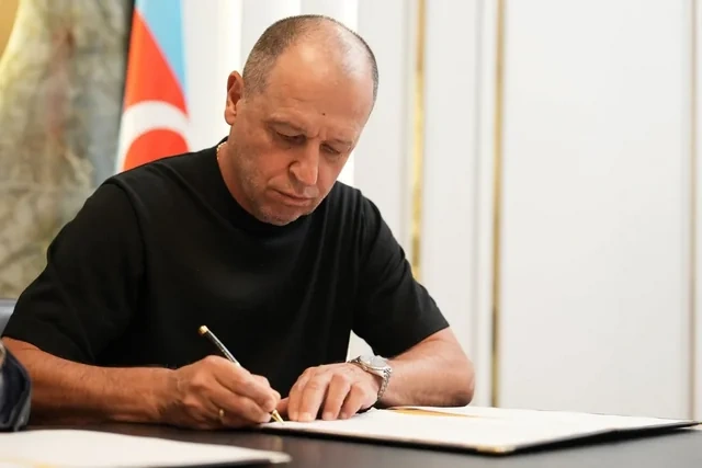 "Neftçi" Yuri Vernidubla bağlı QƏRARINI VERDİ - FOTO