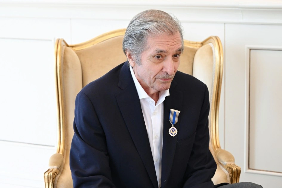 Prezident Fərhad Xəlilova “İstiqlal” ordenini təqdim etdi - FOTO - YENİLƏNİB
