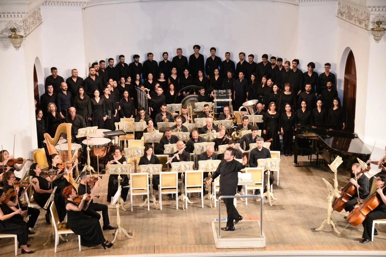 II Opera Günləri layihəsi çərçivəsində “Əsrlərdən gələn irs” adlı konsert proqramı təqdim olundu - FOTO