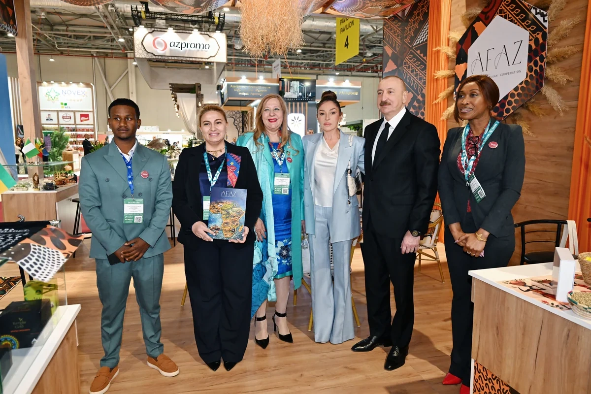 İlham Əliyev 19-cu "Caspian Agro Week" və 31-ci "InterFood Azerbaijan" sərgiləri ilə tanış olub - FOTO - YENİLƏNİB