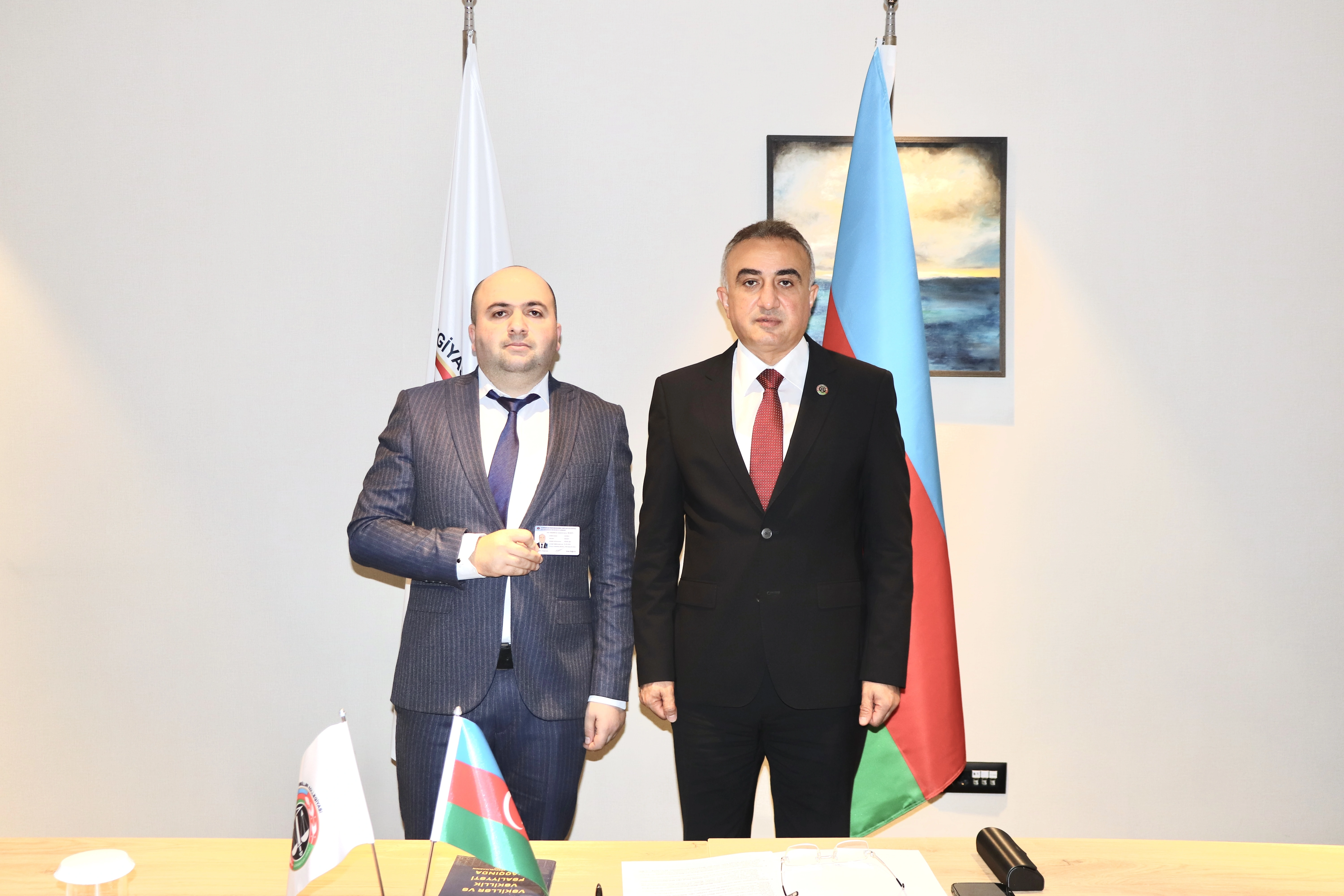 Bir vəkil kolegiyadan xaric edildi, ikisinə töhmət verildi