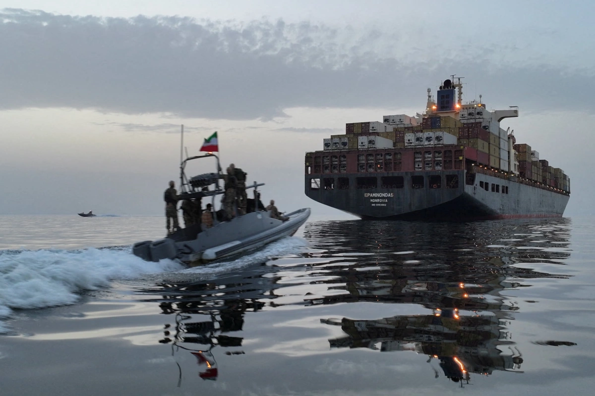 Ukrayna İranda saxlanılan dörd dənizçisini geri qaytarıb