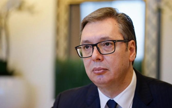 Aleksandar Vuçiç xanımı ilə birlikdə səsvermədə iştirak edib