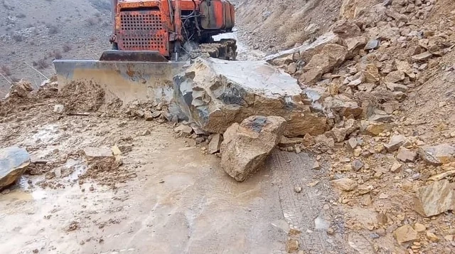 Ordubadda qaya uçqunu baş verib - FOTO