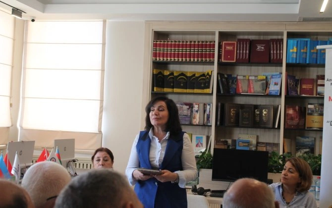 Bakı Avrasiya Universitetində Xatirə Fərəclinin kitabı təqdim olundu - FOTO