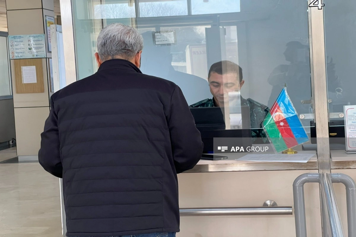 Pakistanlı diplomat İrandan Azərbaycan sərhədi ilə təxliyə olunub - FOTO