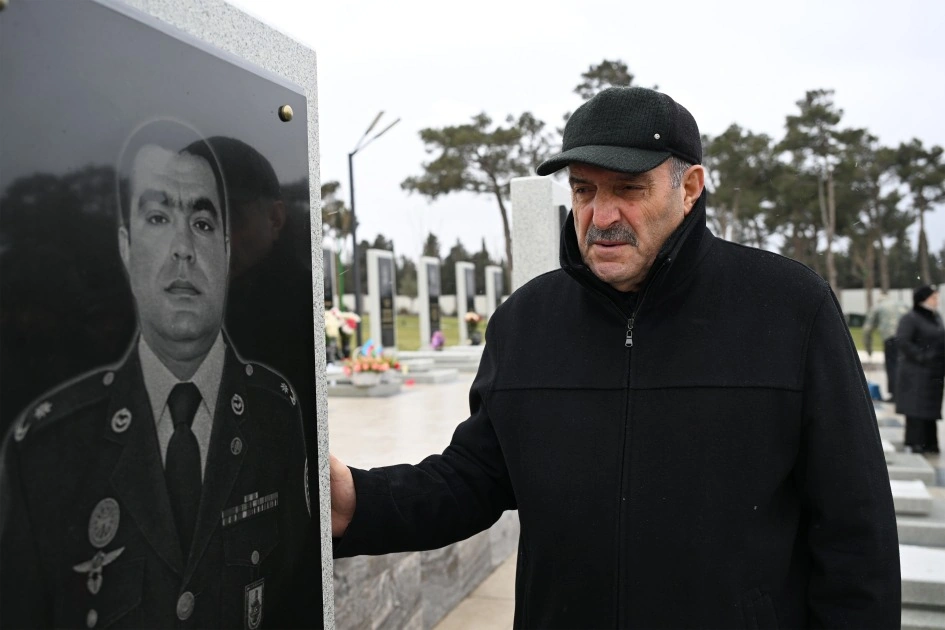 Şəhid general-mayor Polad Həşimov və mayor Murad Məmmədovun xatirələri anılıb - FOTO