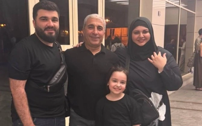 Rafael İsgəndərov övladları və nəvəsi ilə - FOTO