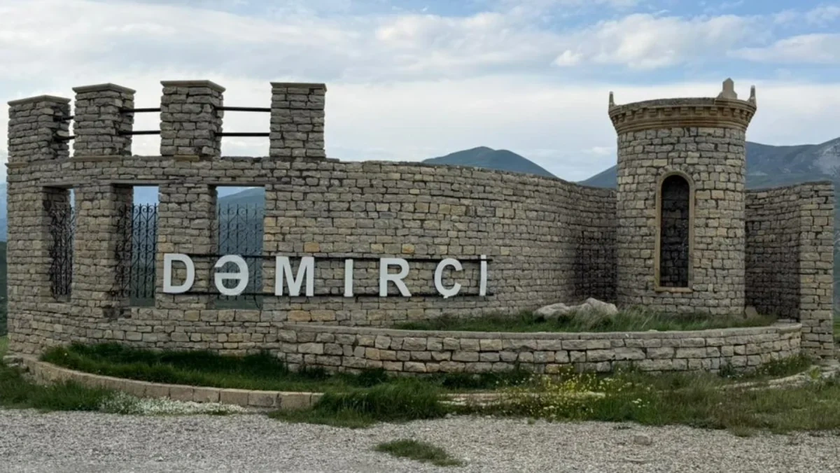 WUF13 çərçivəsində xarici media nümayəndələri üçün Şamaxıya mediatur təşkil edilib - FOTO