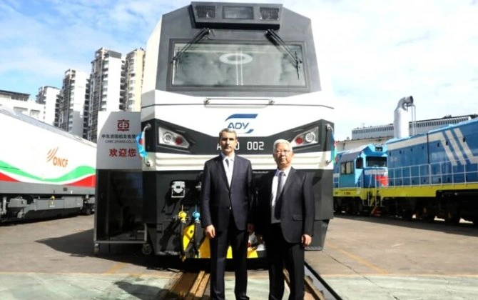 ADY Çindən yeni yük və sərnişin lokomotivləri alır - FOTO