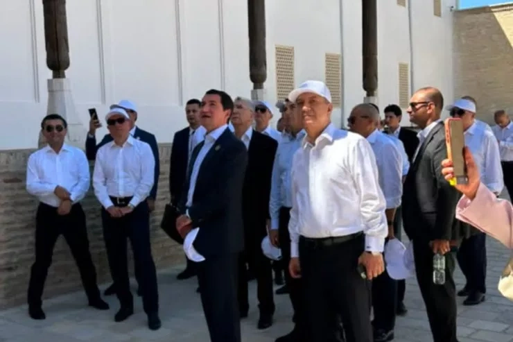 Azərbaycan nümayəndə heyəti Buxarada tarixi Ark qalasını ziyarət etdi - FOTO