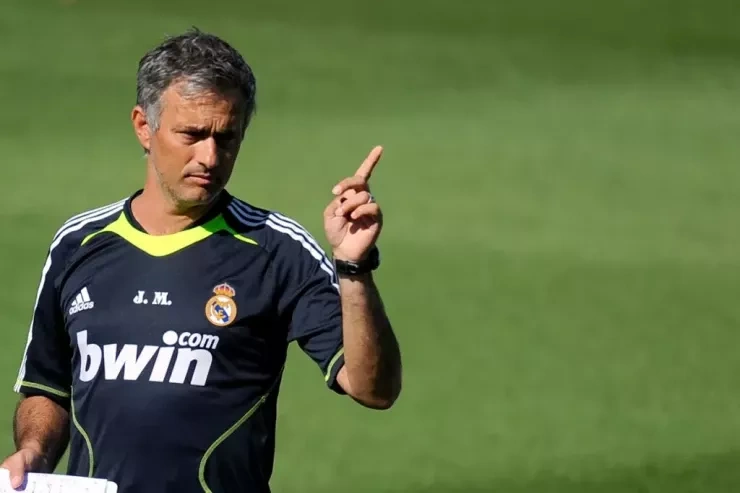 Mourinyo indidən "Real" üçün transferlər seçib