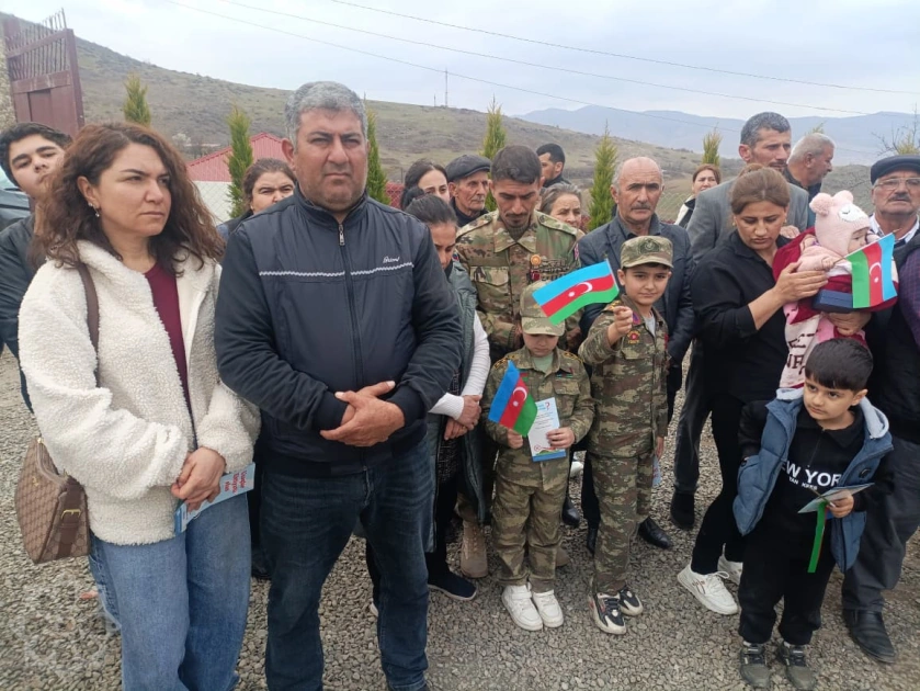 Xocavəndin Xanoba kəndində 25 ailəyə evlərinin açarları təqdim olunub - FOTO