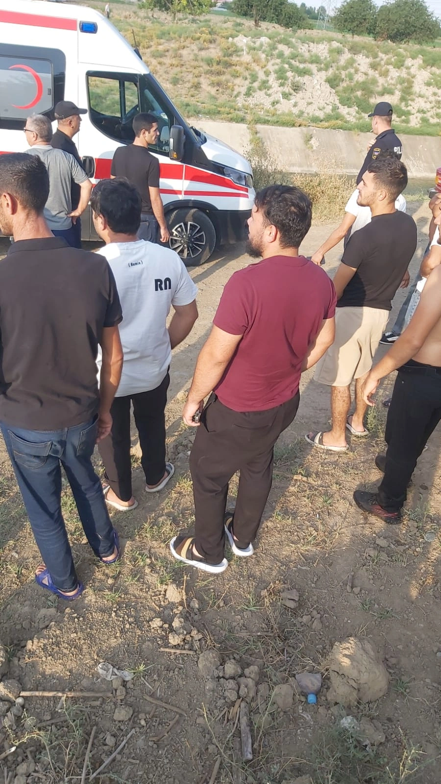 Samuxda 12 yaşlı oğlan su kanalında batıb - FOTO