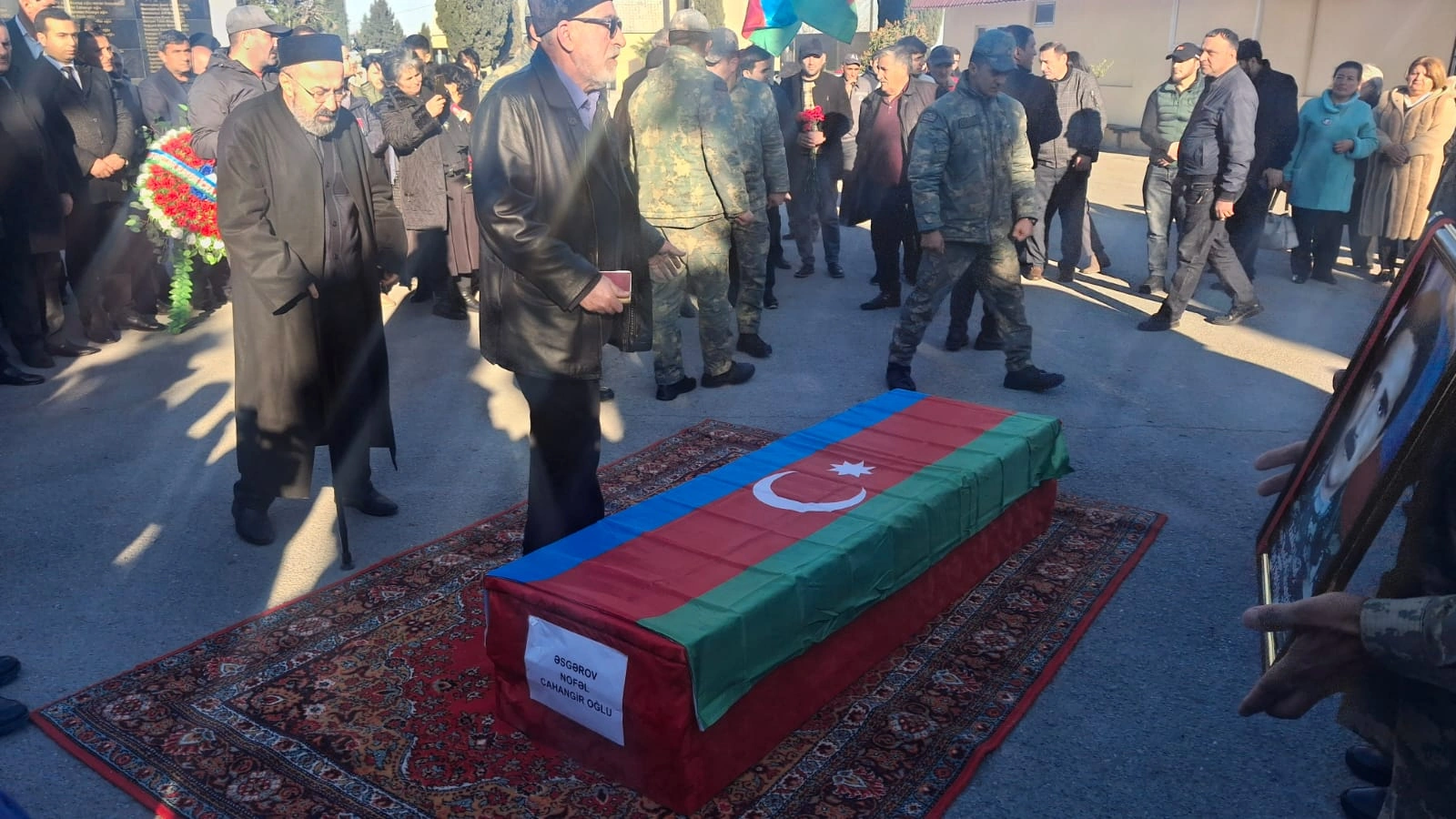Şəhid Nofəl Əsgərovla vida mərasimi keçirilir - FOTO