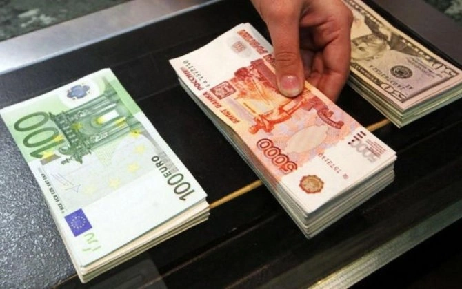 Avro və rubl ucuzlaşdı, dollar isə... – YENİ MƏZƏNNƏ
