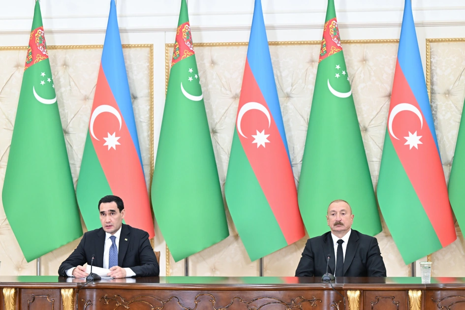Prezidentlər mətbuata bəyanatlarla çıxış etdilər - FOTO