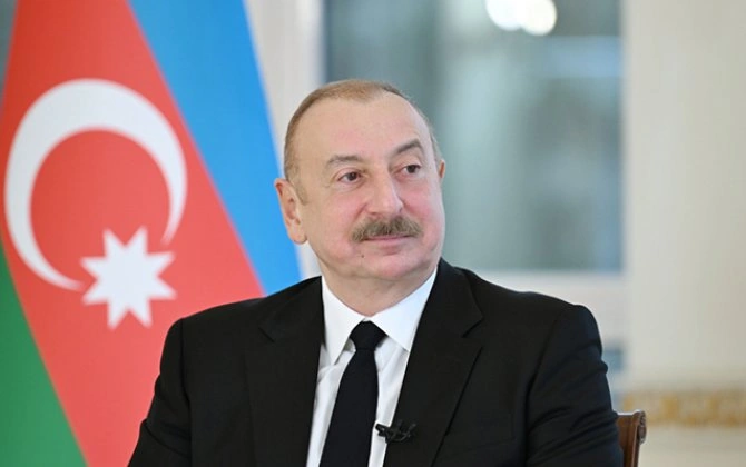 İlham Əliyev Polşa Prezidenti Karol Navrotskini təbrik etdi
