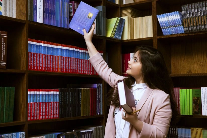 “Kitabxana yalnız kitab rəflərindən ibarətdirsə, o, artıq rəqabətdə uduzur...”- EKSPERT