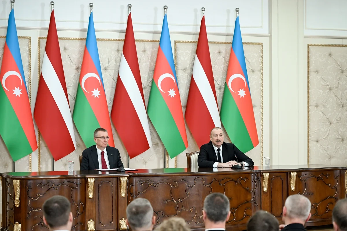 Azərbaycan və Latviya Prezidentləri mətbuata bəyanatlarla çıxış ediblər - YENİLƏNİB + FOTO