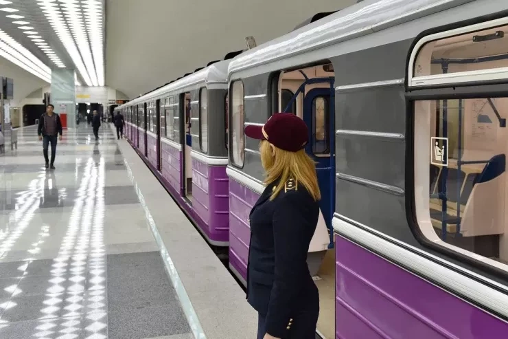 Bakı metrosunda qatarların hərəkət intervalları dəyişdi