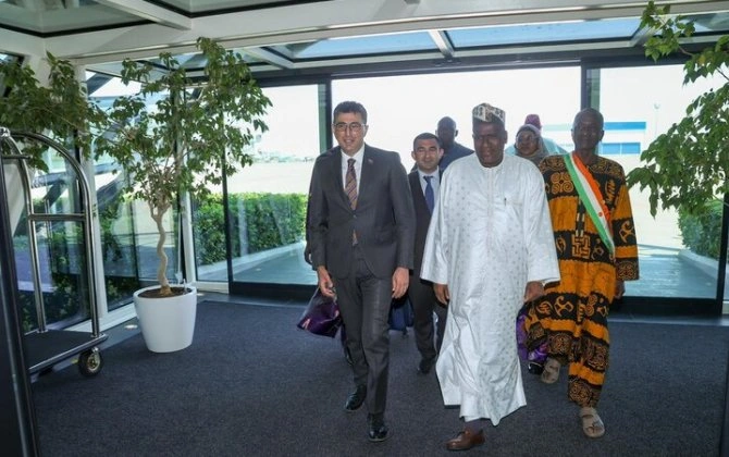 Niger Məsləhət Şurasının sədri Azərbaycana gəldi - FOTO