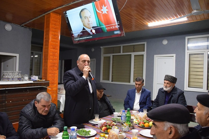Binəqədidə Ulu Öndərin anım günü ilə bağlı ehsan süfrəsi təşkil edilib