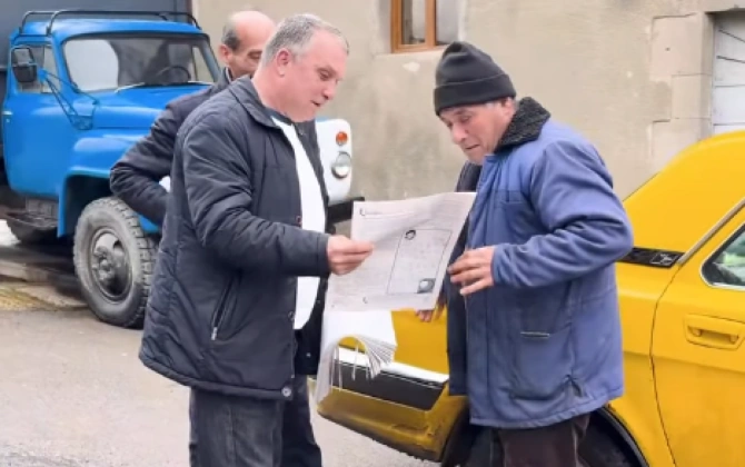 Putinin milyarder desantının partiyasının seçki təbliğatçıları Laçınla sərhədə gəldi...-FOTO