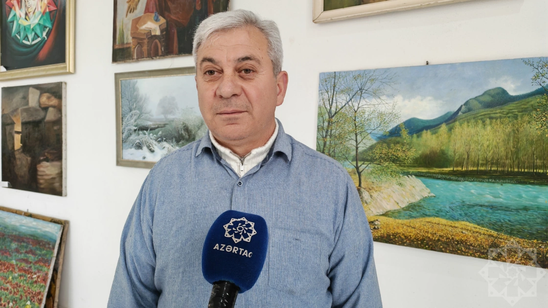 Bərdəli rəssam Qarabağın miniatür dəmir yolu maketini hazırlayır - FOTO