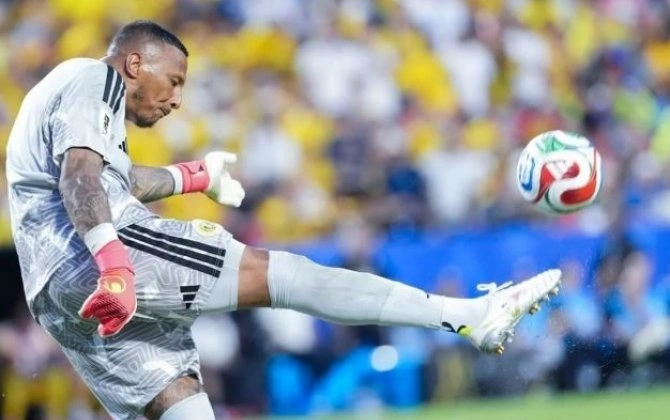 Kürasaonun qapıçısı mundialda rekorda imza atdı