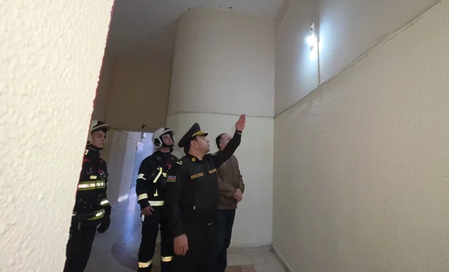 FHN Bakıda təlim keçirdi: Yanğın avtomobilləri binaya yaxınlaşa bilmədi - FOTO/VİDEO