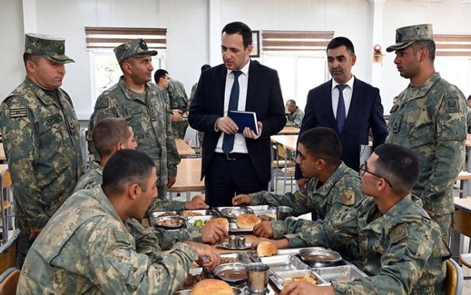 Ombudsman Aparatının nümayəndələri hərbi hissədə olublar - FOTO