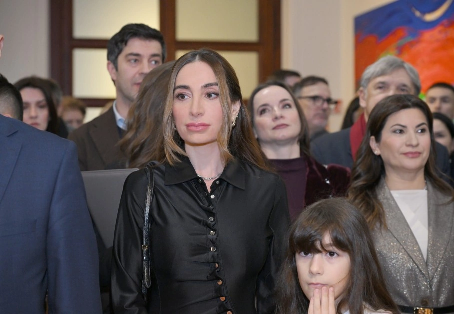Leyla və Arzu Əliyevalar Tiranada MAMA "Ana təbiət" beynəlxalq incəsənət sərgisinin açılışında - FOTOLAR