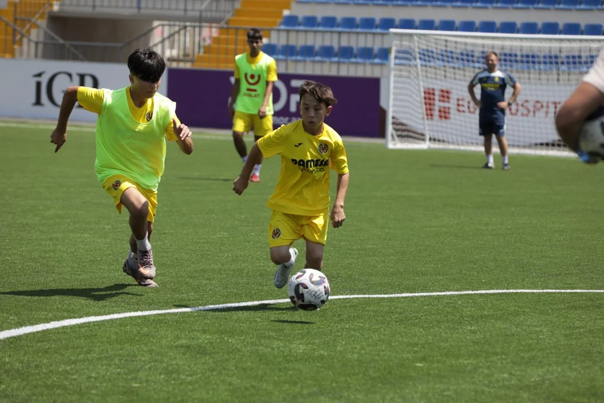 İspaniyanın "Vilyarreal" klubu Bakıda futbol düşərgəsi təşkil edir - FOTO