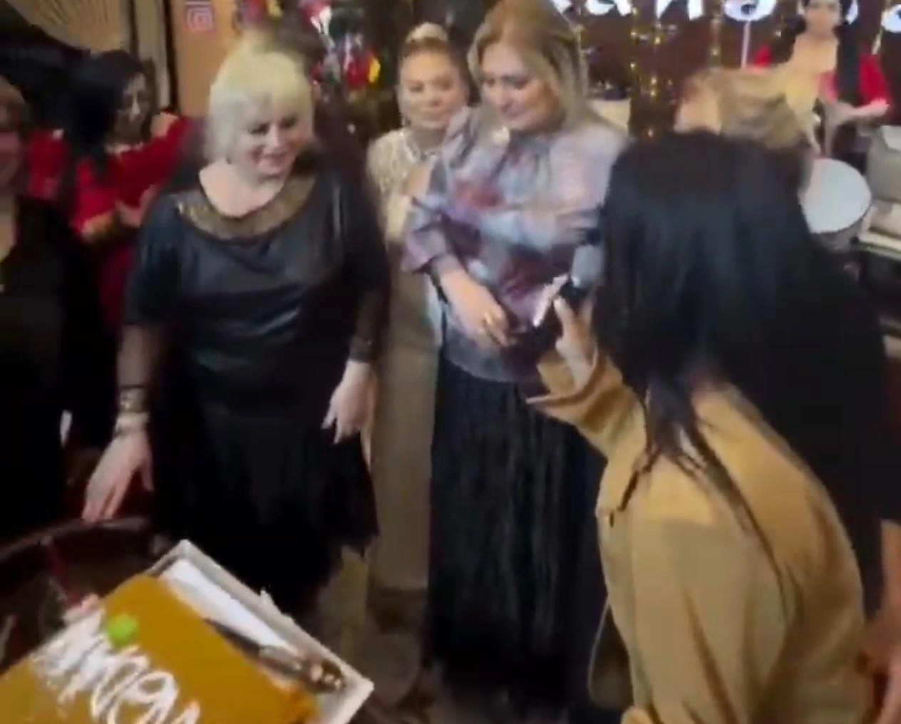 Gövhər Rzayeva restoran açdı: “Ancaq qadınlar olacaq, kişilərsiz bir az nəfəs alaq” - ÖZƏL+FOTO