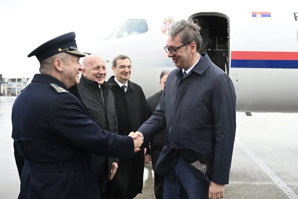 Serbiya prezidenti Azərbaycana səfərə gəlib - FOTO