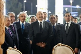 Prezident İlham Əliyev MDB Ölkələrinin Milli Kulinariya Festivalı ilə tanış olub, rəsmi qəbulda iştirak edib - FOTO