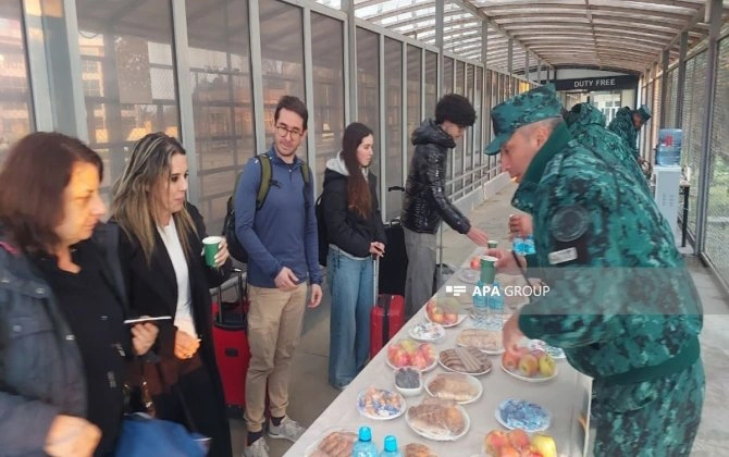 Çin və İtaliya vətəndaşları İrandan Azərbaycan sərhədi ilə təxliyə olunub - FOTO