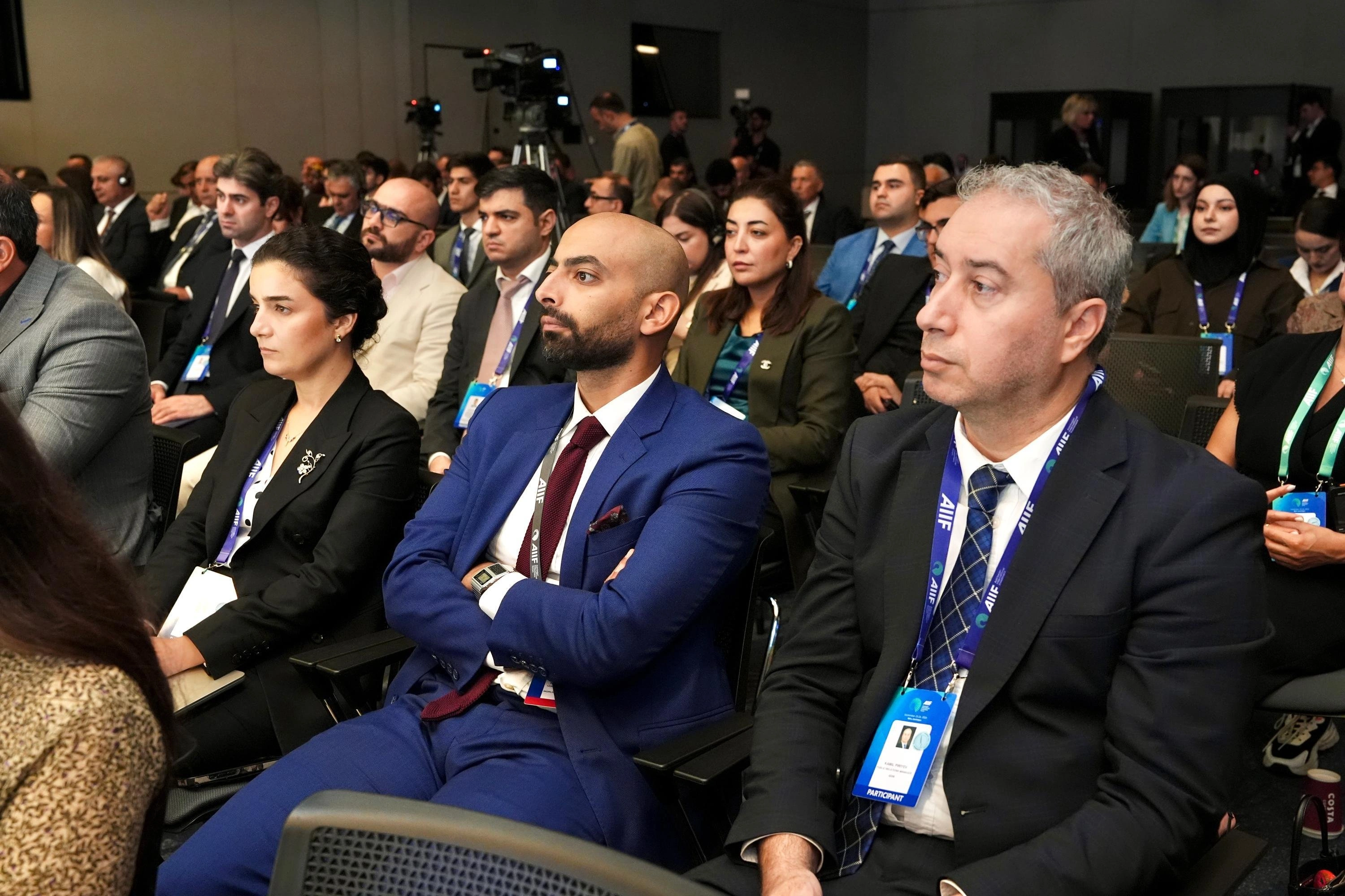 Anar Əliyev insan kapitalının inkişafından DANIŞDI - FOTO