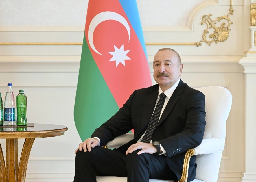 İlham Əliyevin Kambocanın Baş naziri ilə məhdud tərkibdə görüşü oldu - FOTO