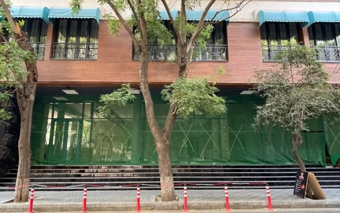 Azərbaycan Teatr Xadimləri İttifaqının binası təmirə bağlanıb - FOTO