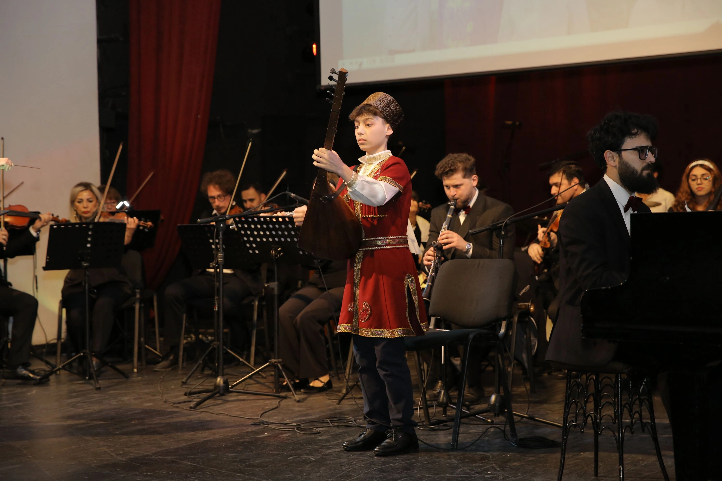 Mahnı Teatrında tanınmış uşaq musiqi məktəbinin 65 illik yubileyi qeyd edildi…-FOTOLAR+VİDEO