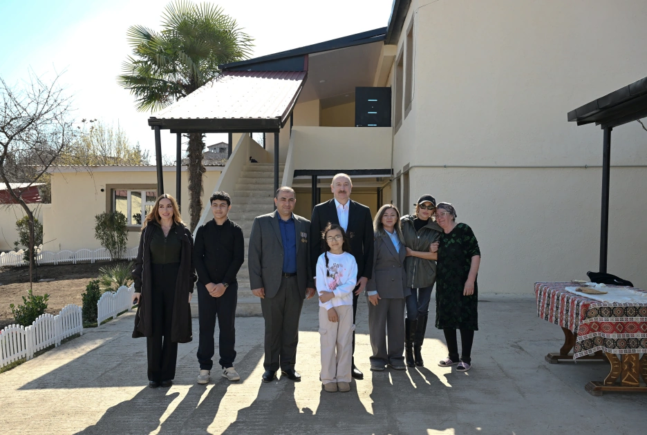 Prezident İlham Əliyev Xocavənd şəhərində görülmüş işlərlə tanış olub - FOTO - YENİLƏNİB