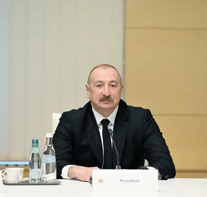 İlham Əliyevin İrakli Kobaxidze ilə geniş tərkibdə görüşü oldu - FOTO