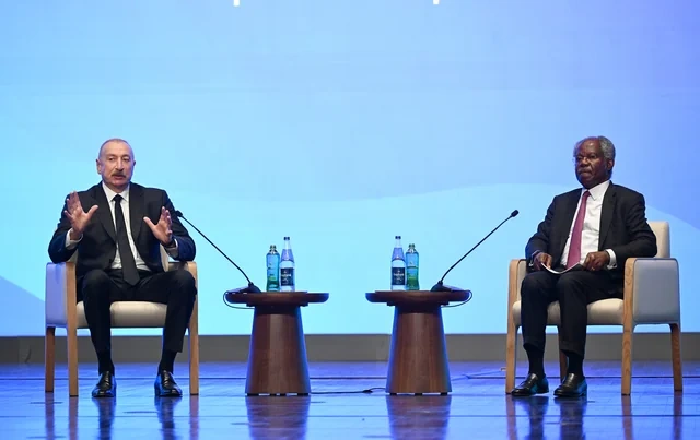 İlham Əliyev Bakıda II Azərbaycan Beynəlxalq İnvestisiya Forumunda iştirak edib - FOTO/VİDEO