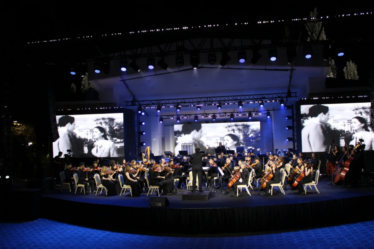 İlk dəfə Qəbələ Festivalında Azərbaycan kinofimlərindən musiqilər səsləndirilib - FOTO